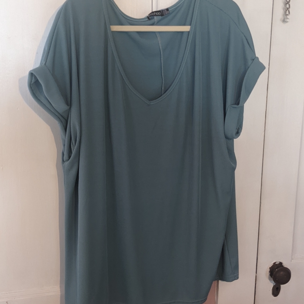 Boohoo + Ribbed Tee